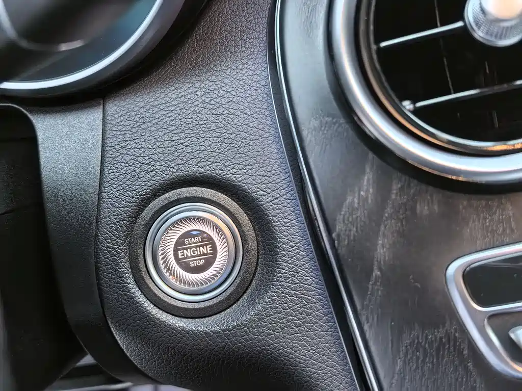 Mercedes-Benz C-Class 2020 — фото 19