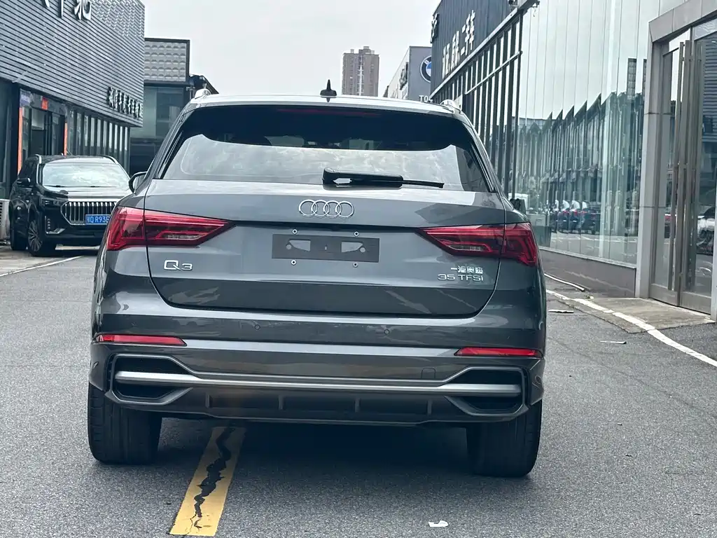 Audi Q3 2022 — фото 10