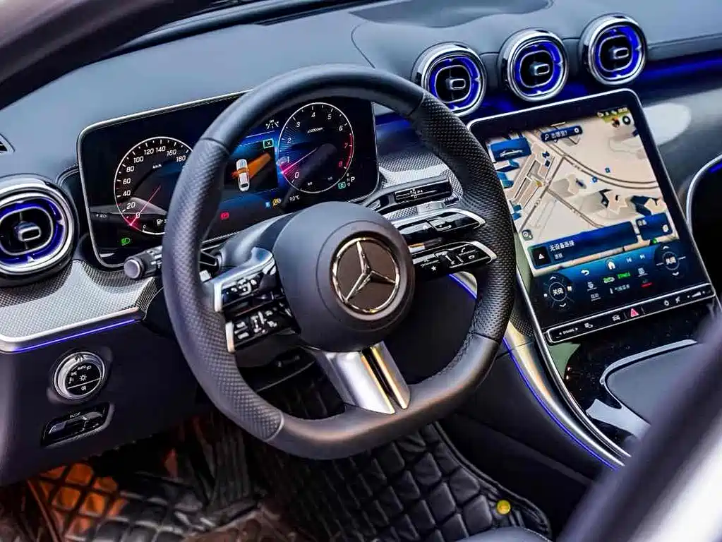 Mercedes-Benz C-Class 2025 — фото 8