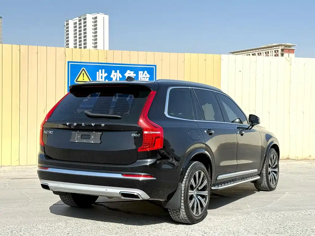 Volvo XC90 2021 — фото 7