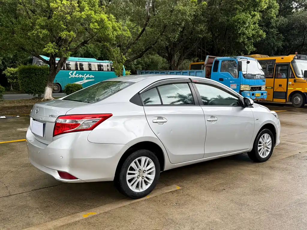Toyota Vios 2016 — фото 9