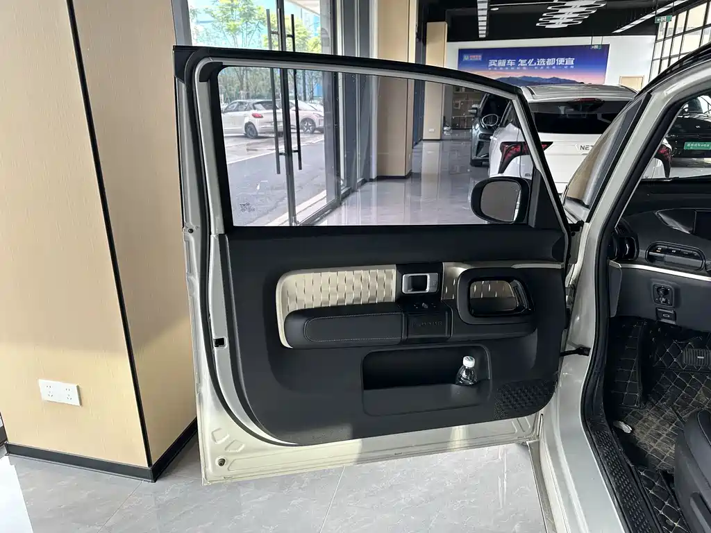 Baojun KiWi EV 2022 — фото 10