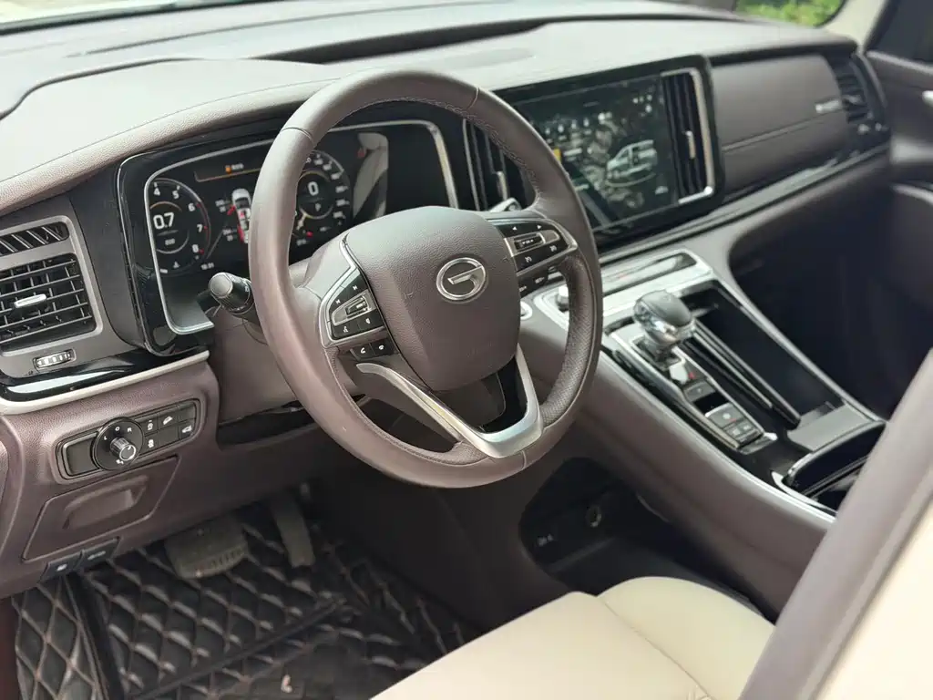 GAC Motor Trumpchi M8 2021 — фото 5