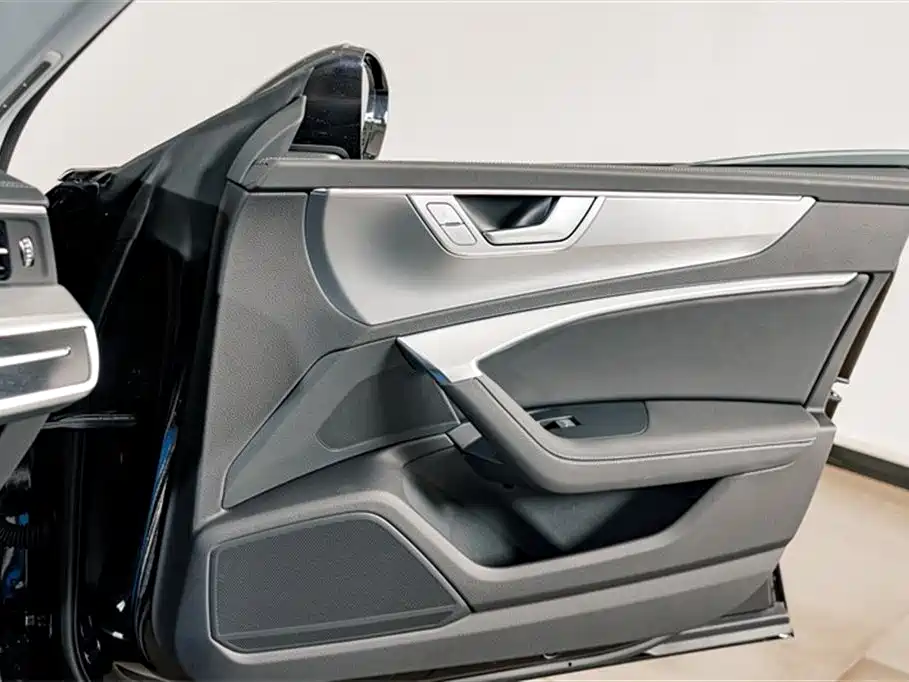 Audi A7L 2025 — фото 13