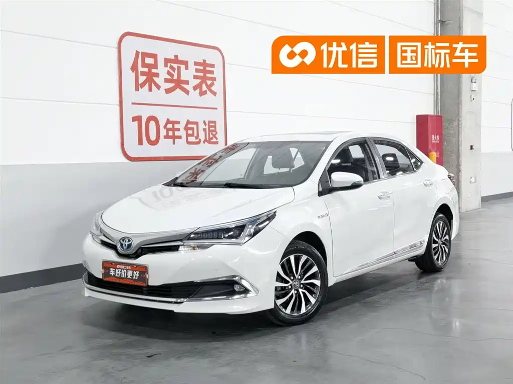 Toyota Corolla 2018 — фото 1