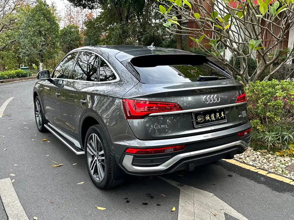 Audi Q5L Sportback 2021 — фото 2