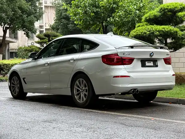 BMW 3 Series GT 2017