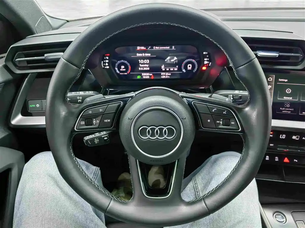 Audi A3 2023 — фото 13