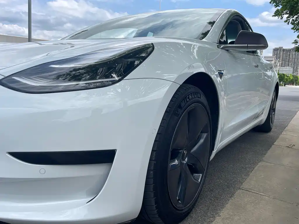 Tesla Model 3 2020 — фото 10
