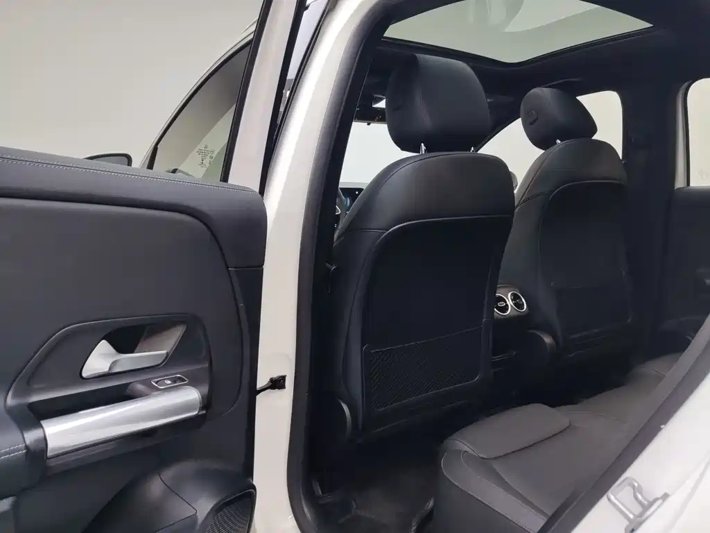 Mercedes-Benz GLA 2021 — фото 10