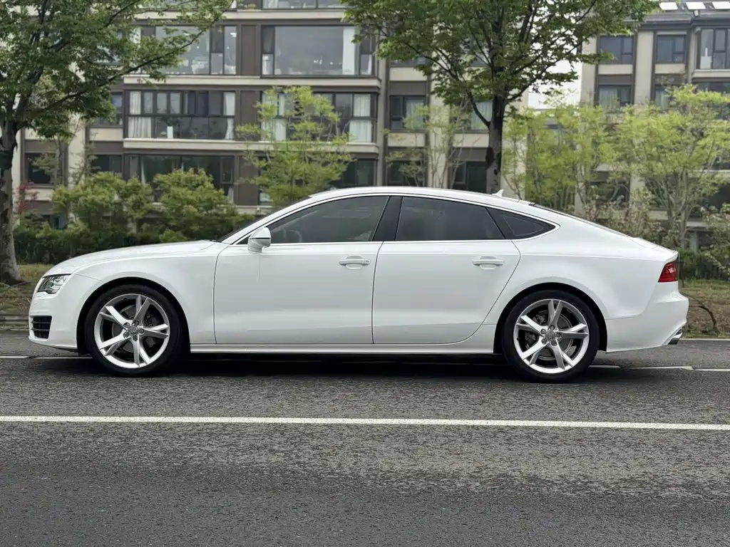 Audi A7 2015 — фото 11