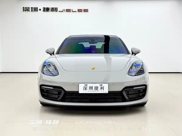 Porsche Panamera 2024