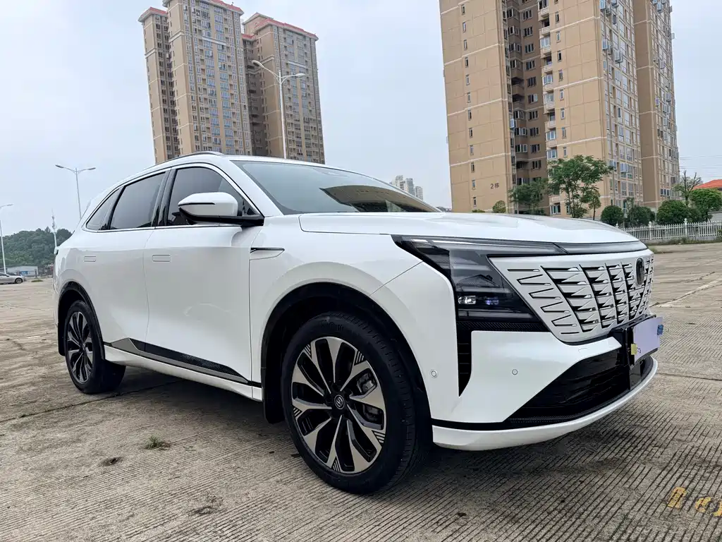 Changan CS75 PLUS 2025 — фото 3
