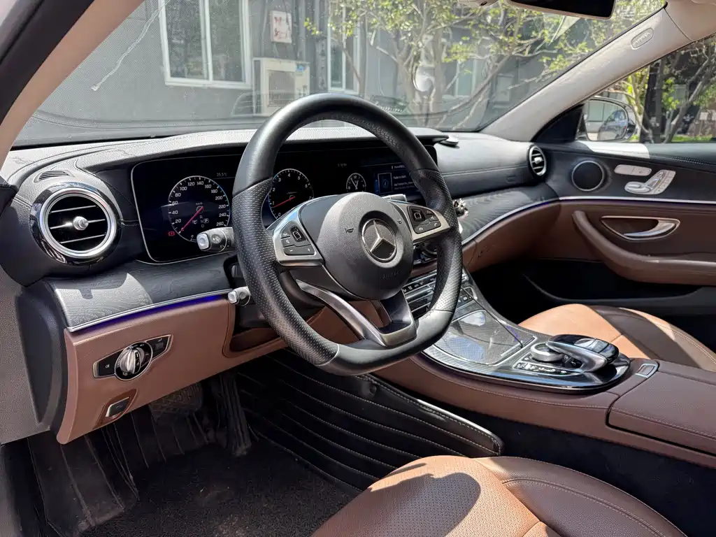 Mercedes-Benz E-Class 2018 — фото 7