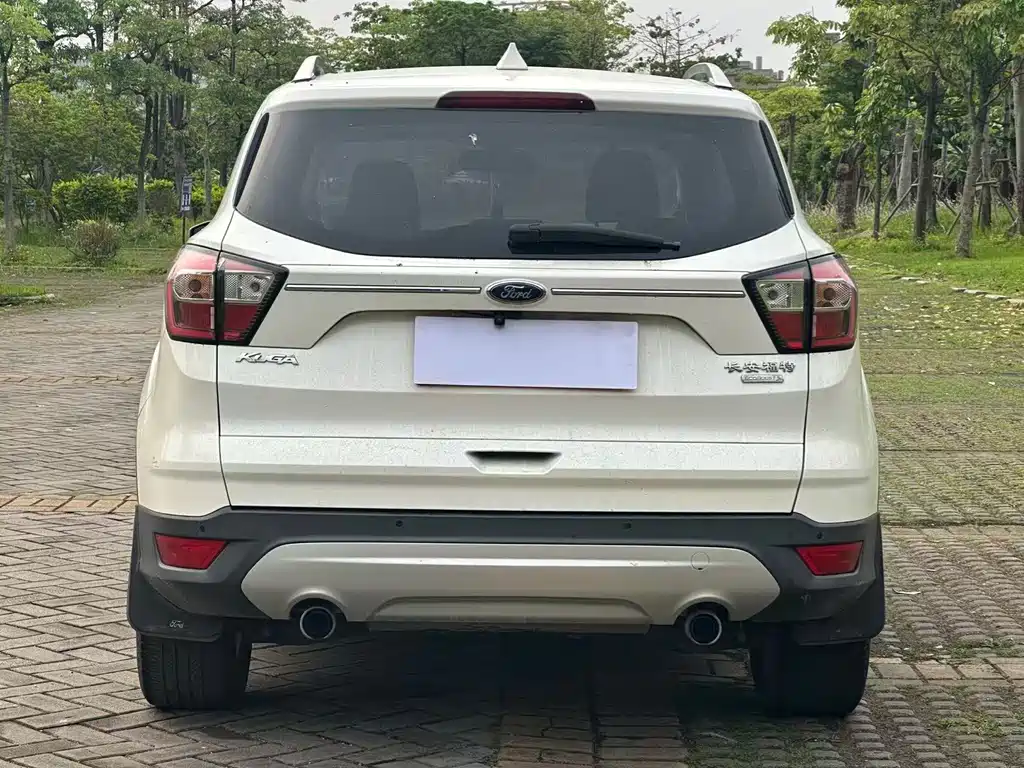 Ford Kuga 2017 — фото 13