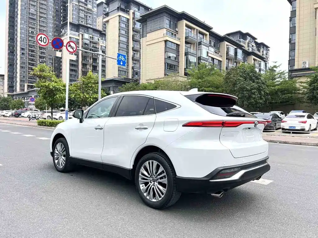 Toyota Harrier 2022 — фото 9