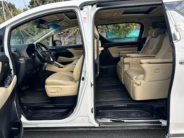 Toyota Alphard 2018