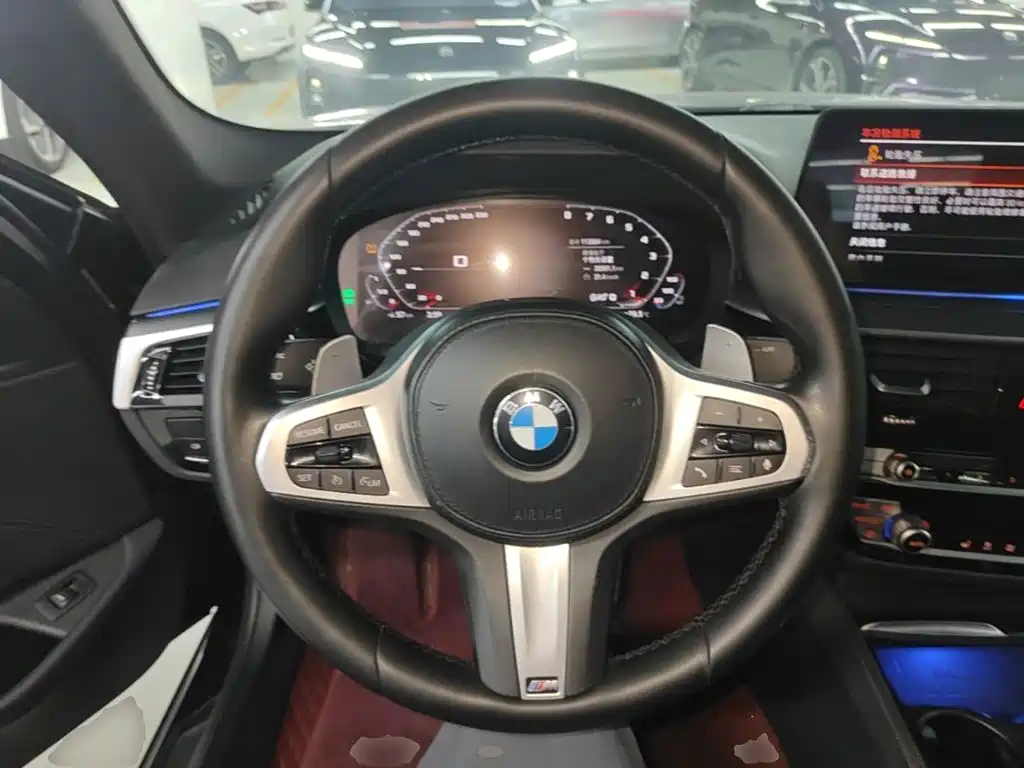 BMW 5 Series 2021