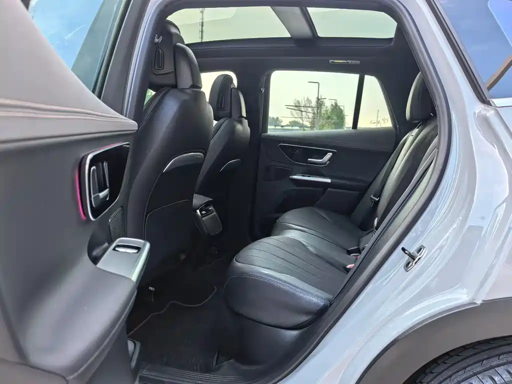Mercedes-Benz EQE SUV 2023