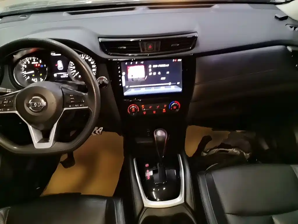 Nissan X-Trail 2017 — фото 10