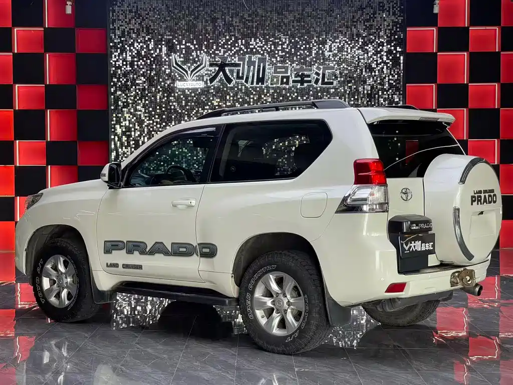 Toyota Prado 2014 — фото 4