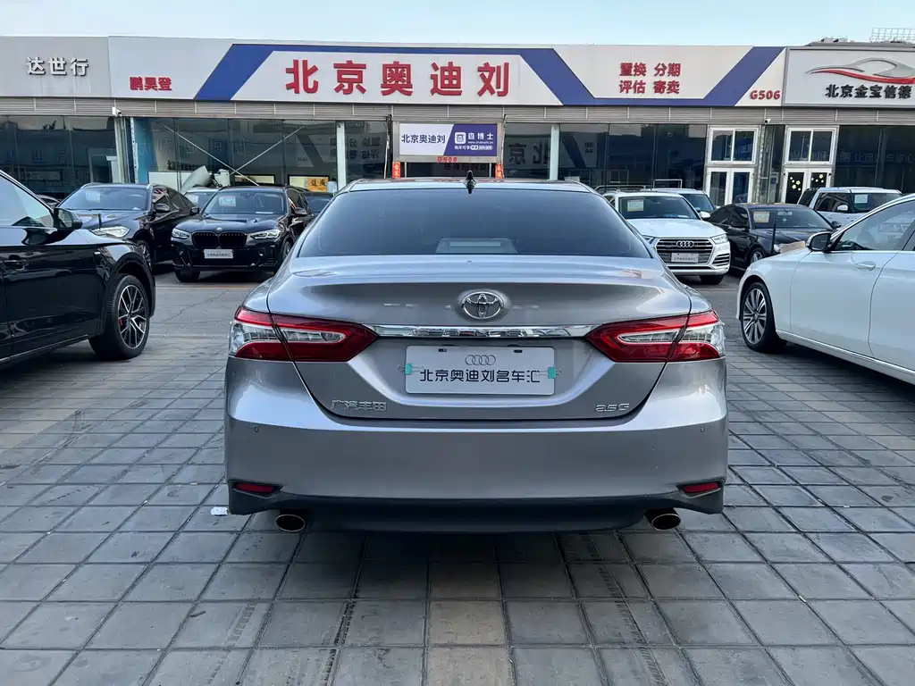 Toyota Camry 2022 — фото 6