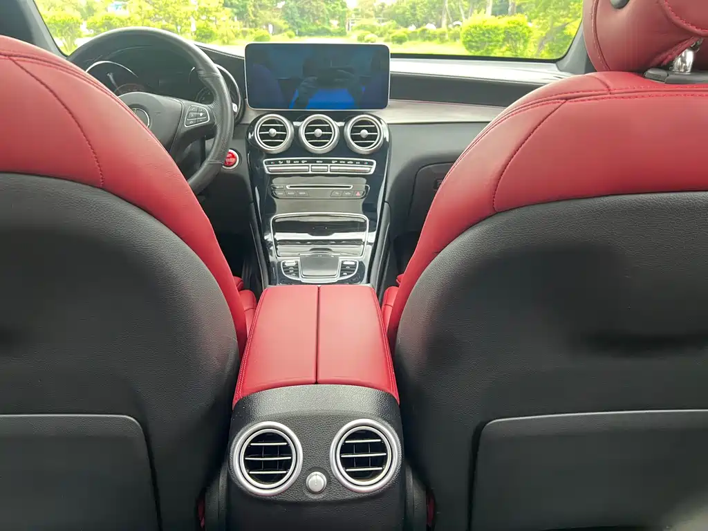 Mercedes-Benz GLC 2018 — фото 13