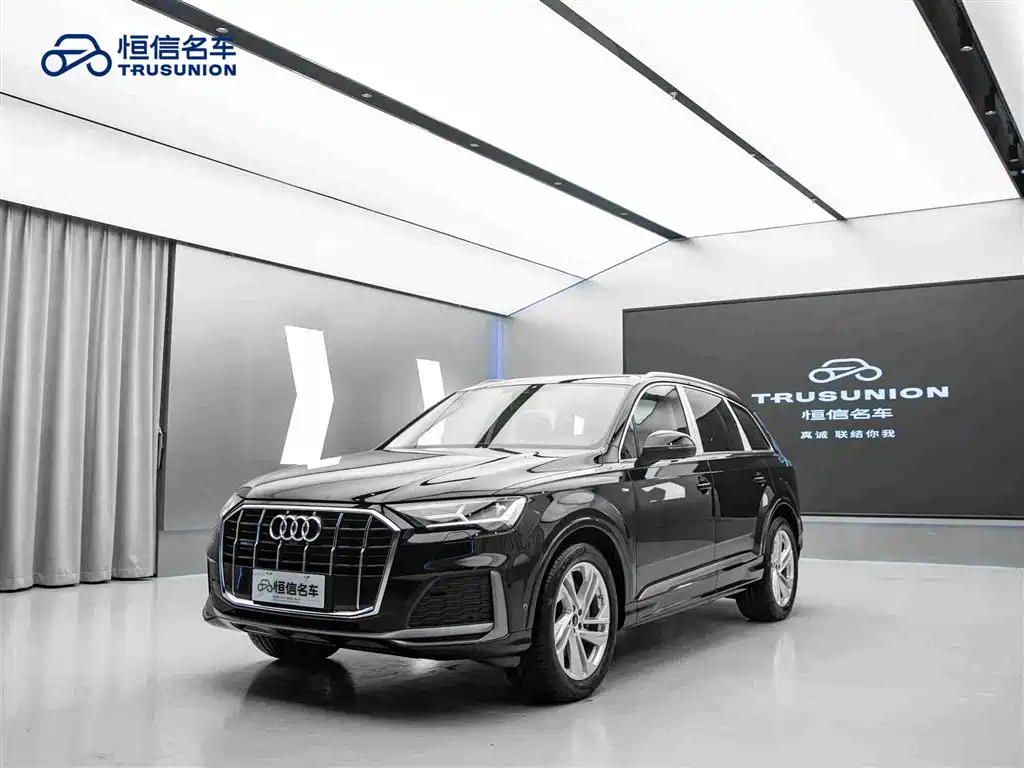 Audi Q7 2023 — фото 3