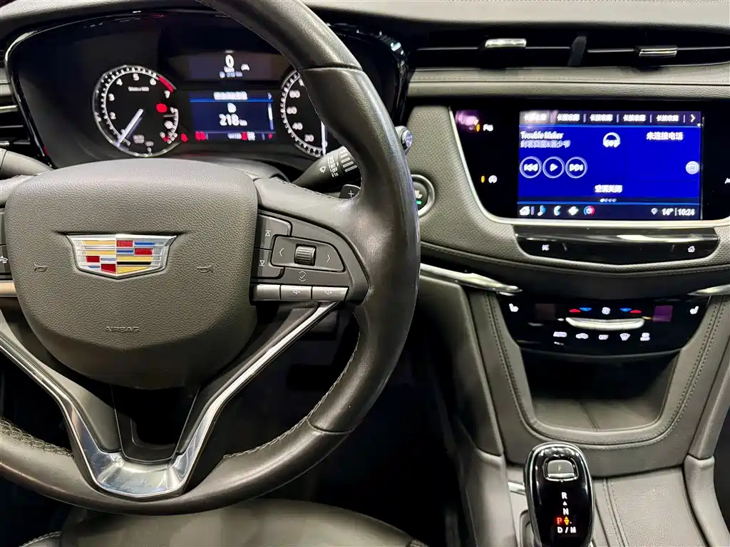 Cadillac XT6 2023 — фото 28