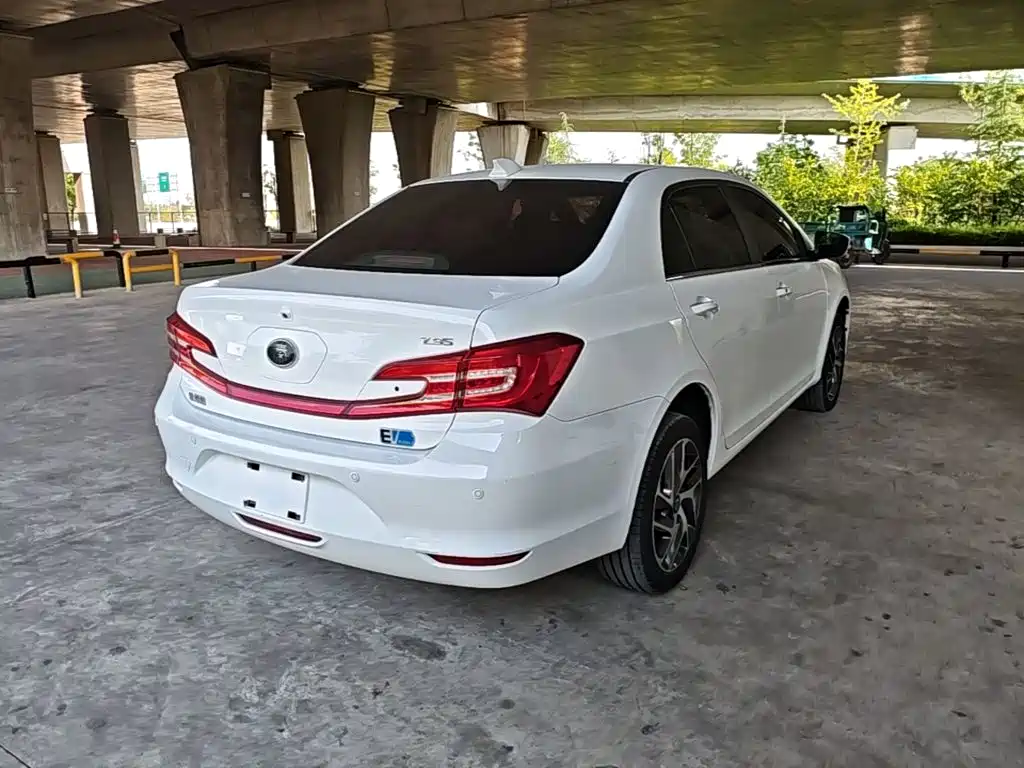 BYD Qin NEV 2019 — фото 7