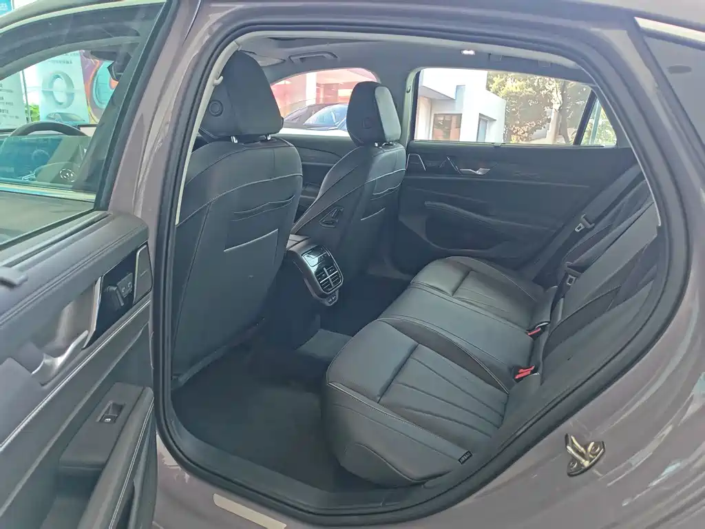 Volkswagen Passat 2024