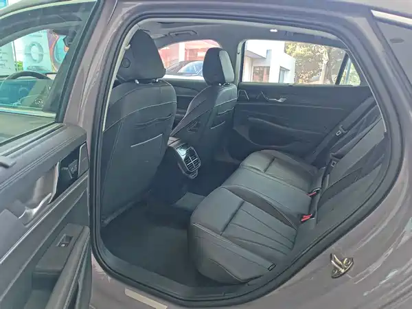 Volkswagen Passat 2024