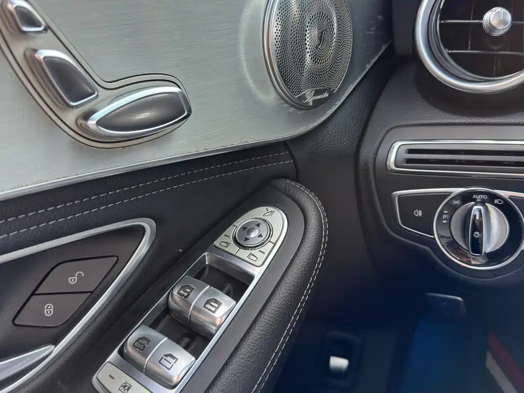 Mercedes-Benz C-Class 2015 — фото 19