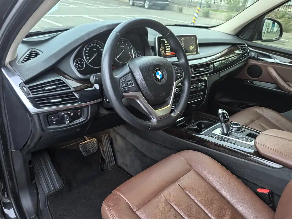 BMW X5 2014 — фото 14