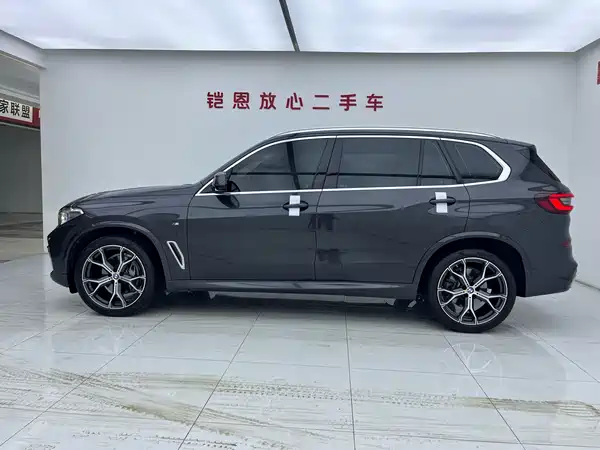 BMW X5 2022