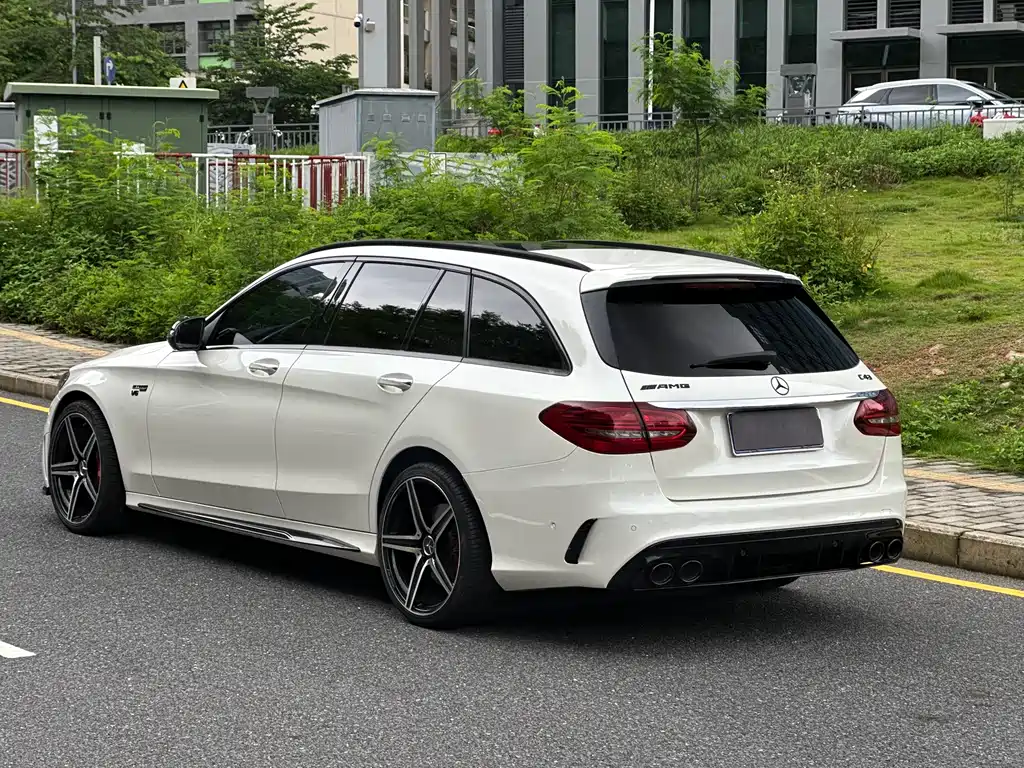 Mercedes-Benz C-Class AMG 2020 — фото 5
