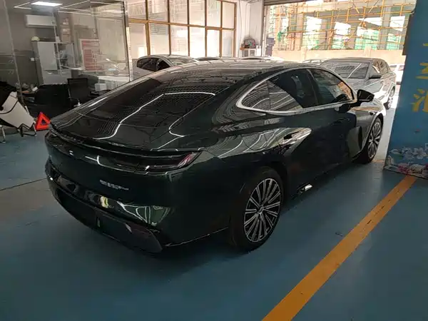 Geely Galaxy Starshine 8 2025