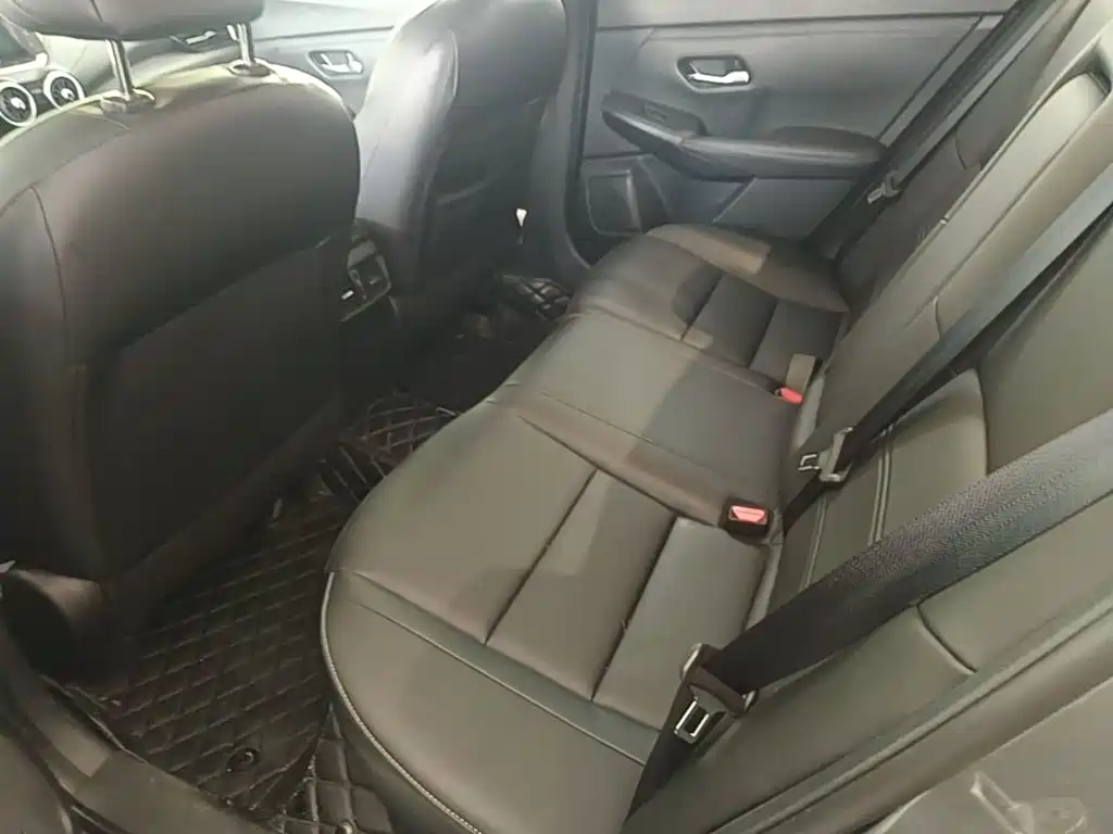 Nissan Sylphy 2020 — фото 17