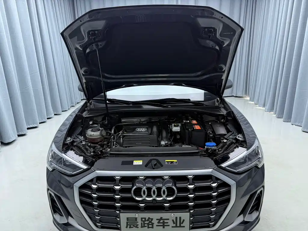 Audi Q3 2022 — фото 10