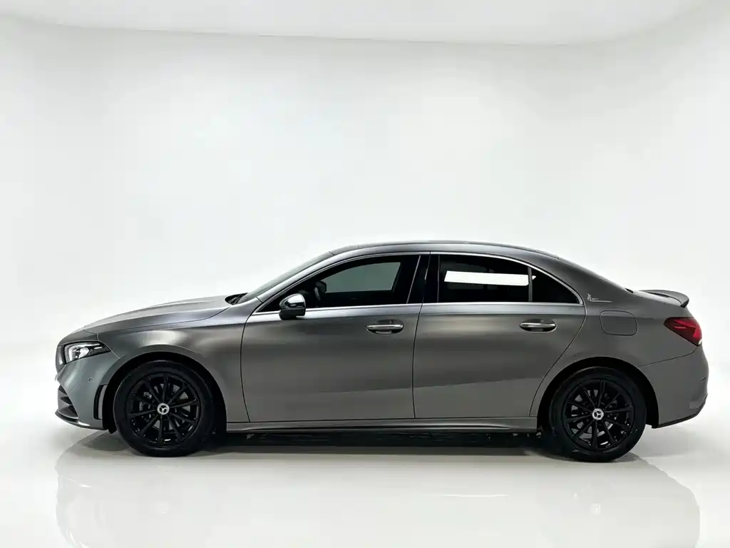 Mercedes-Benz A-Class 2019 — фото 4