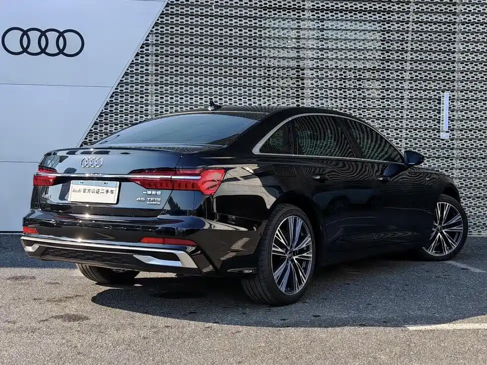Audi A6L 2024 — фото 4