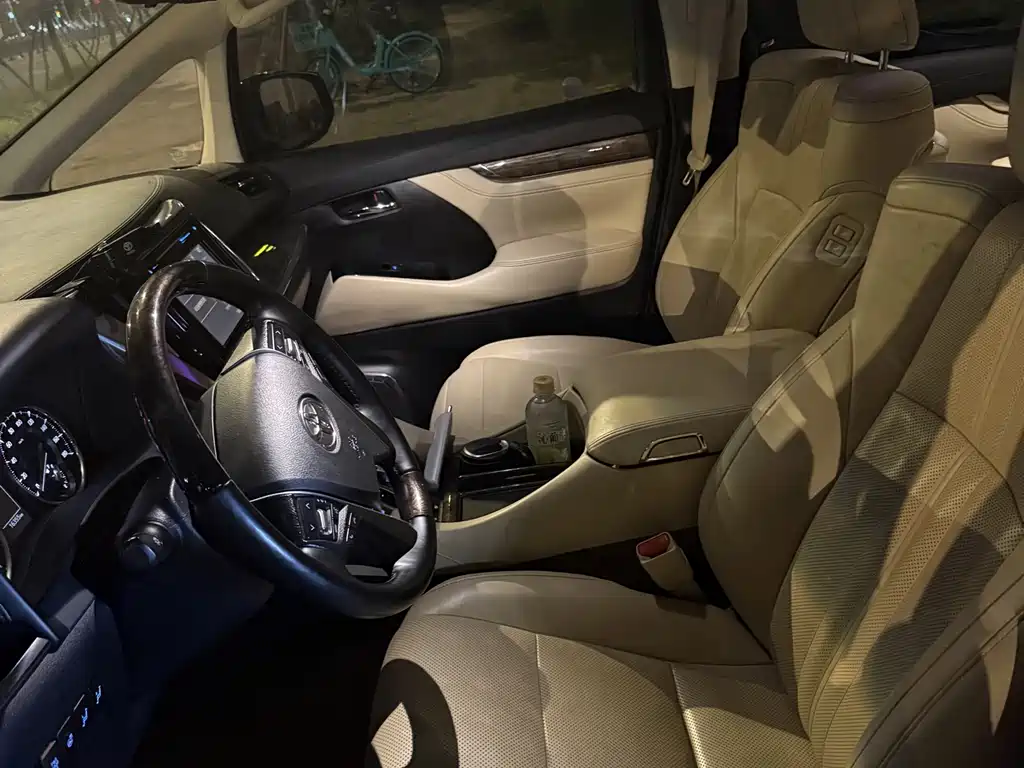 Toyota Alphard 2019 — фото 9