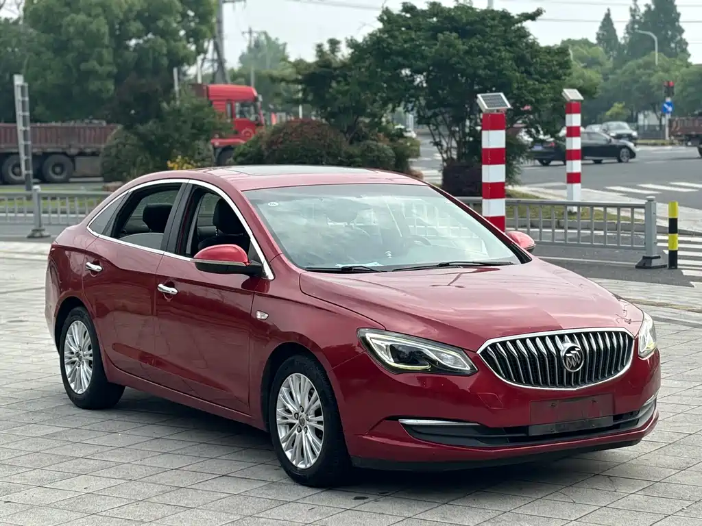 Buick Excelle 2015 — фото 3