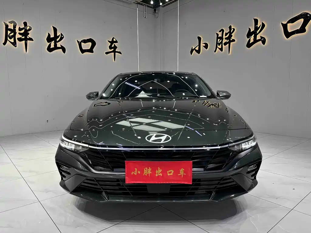Hyundai Elantra 2024