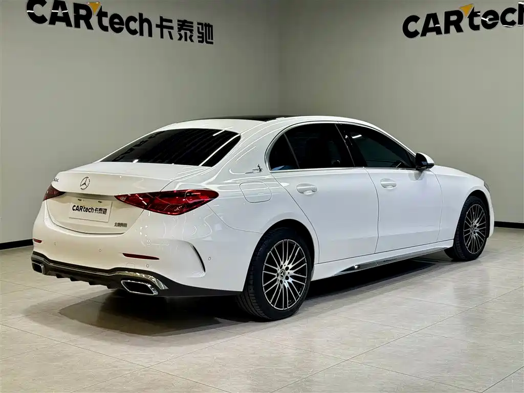 Mercedes-Benz C-Class 2023 — фото 4