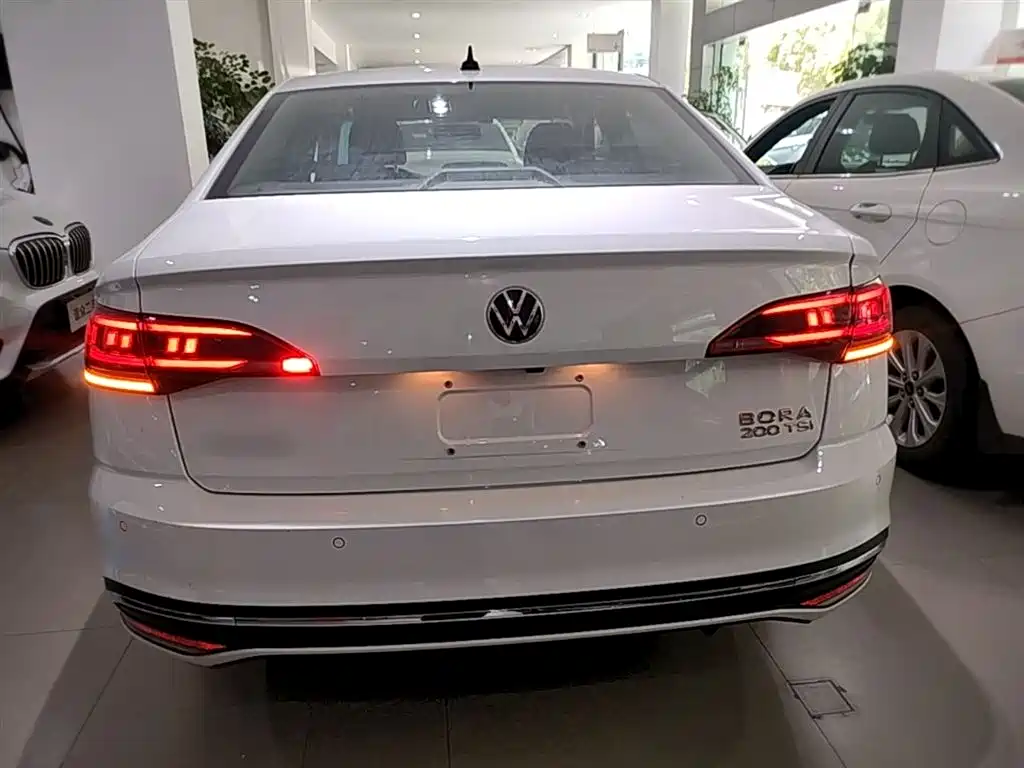 Volkswagen Bora 2023