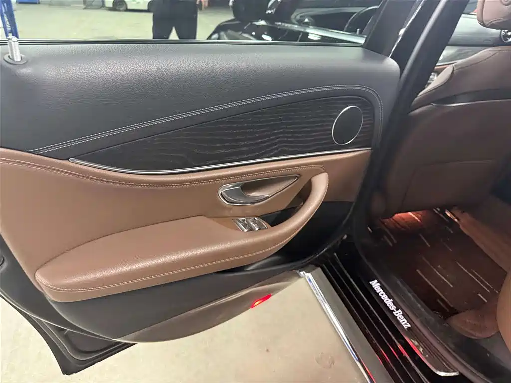 Mercedes-Benz E-Class 2020 — фото 10