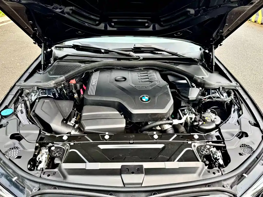 BMW 3 Series 2022 — фото 17