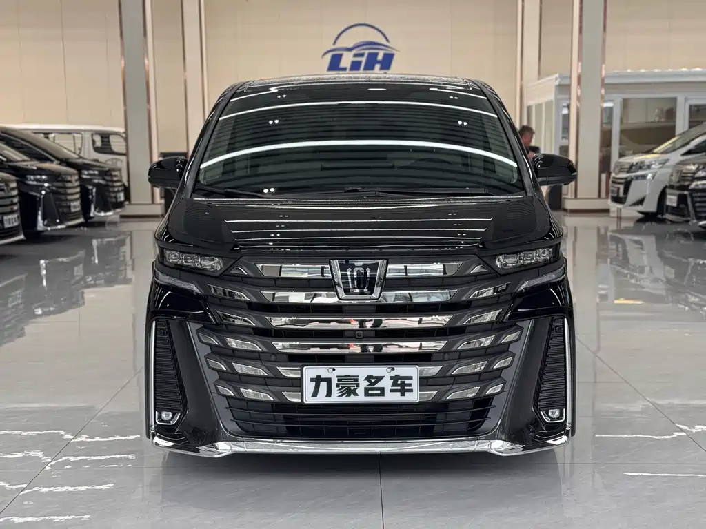 Toyota Vellfire 2025 — фото 2
