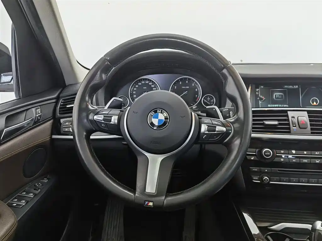 BMW X3 2017 — фото 11